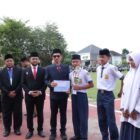 Bupati Aceh Barat Tarmizi memimpin upacara Hardikda ke-67 di Disdikbud, Senin (14/9/2026).