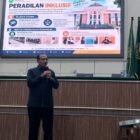 Ketua Pengadilan Tinggi Banda Aceh Sutio Jumagi Akhirno tekankan pelayanan peradilan inklusif dan setara bagi penyandang difabel di seluruh pengadilan se-Aceh.
