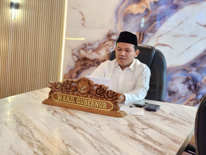 Wakil Gubernur Aceh, Fadhlullah, S.E. (Dek Fadh), menghadiri peringatan Milad ke-1 Forum Kreatif Perempuan Aceh (FKPA) secara daring dari Kantor Penghubung Aceh di Jakarta, Rabu (16/9/2026).