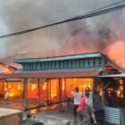 Kebakaran hebat melanda Desa Bambel Gabungan, Kecamatan Bambel, Aceh Tenggara, Rabu (16/9/2026).