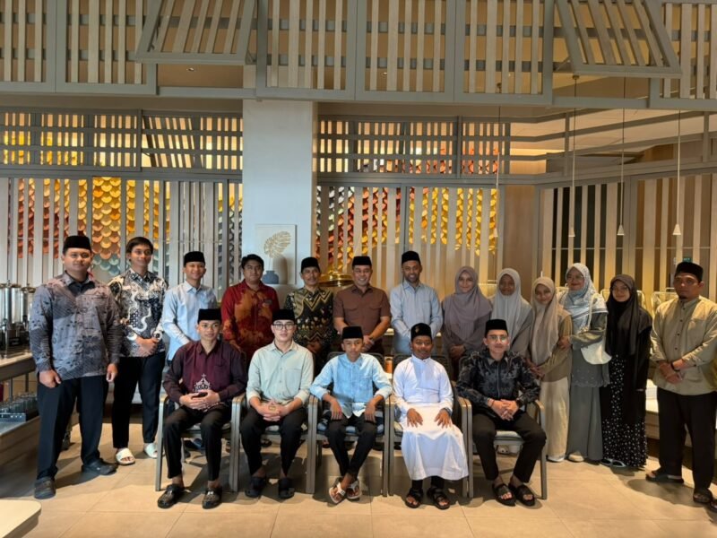Bupati Aceh Besar H. Muharram Idris (Syech Muharram) kunjungi & apresiasi qari-qariah Aceh Besar tergabung Kafilah Aceh MTQ Nasional di Semarang Sabtu 19/9/2026