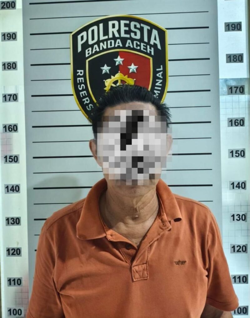 Unit IV PPA Satreskrim Polresta Banda Aceh amankan pria IR (61) pensiunan PNS pada Senin 21/9/2026 terkait dugaan pemerkosaan anak perempuan 11 tahun.