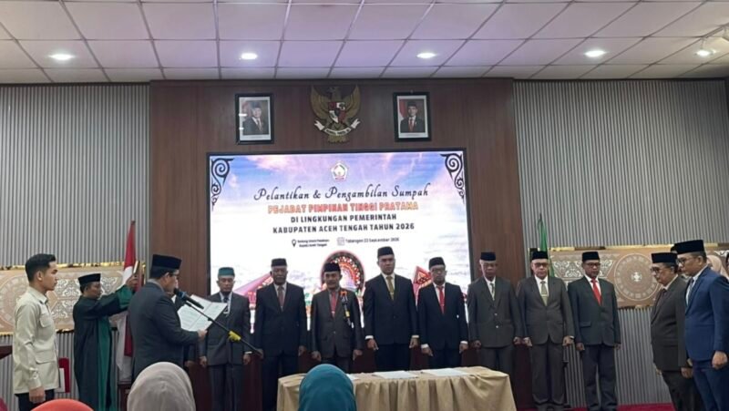Bupati Aceh Tengah Haili Yoga lantik Khairmansyah sebagai Asisten II Perekonomian dan Pembangunan Setda di Gedung Ummi Pendopo Selasa 22/9/2026.
