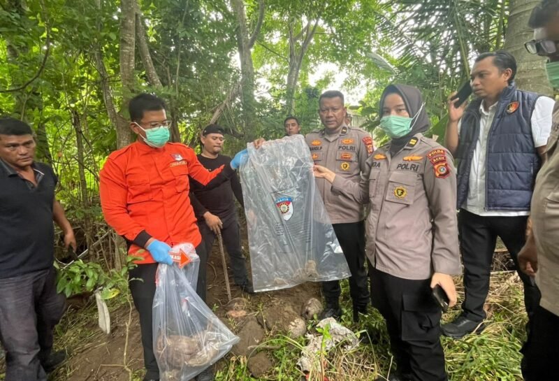 Ditreskrimum Polda Aceh ungkap kasus aborsi dan tangkap tiga pelaku MR 19 tahun, NJN 42 tahun, dan SBR 46 tahun seorang bidan.