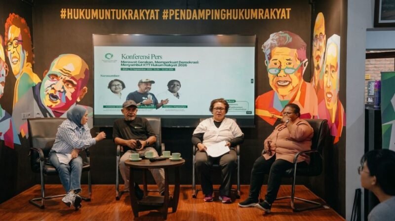 Ketua BP Perkumpulan HuMa Indonesia Dahniar Andriani umumkan KTT Hukum Rakyat 2026 akan digelar di Jakarta 19-20 Oktober 2026.