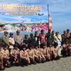 Anggota Komisi IV DPRK Banda Aceh Mehran Gara R hadiri kegiatan Gerakan TNI Peduli Sampah dan Penanaman Pohon berlangsung di kawasan bersejarah Tugu Nol Kilometer Gampong Pande Kecamatan Kuta Raja.