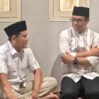 Wakil Gubernur Aceh Fadlullah SE Dek Fadh bertakziah ke rumah duka almarhum Sjamsul Kahar ayahanda Wamenkomdigi Nezar Patria di Ketapang Jumat 25 September 2026.