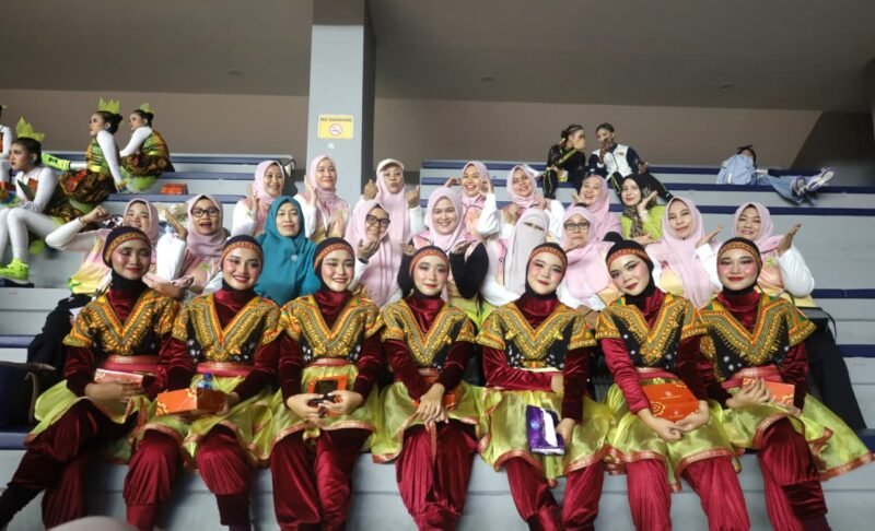 Jakarta - Ketua Staf Ahli TP PKK Aceh sekaligus Ketua Perwosi Aceh Mukarramah Fadhlullah hadiri Lomba Senam Kreasi Nasional Perwosi 2026 di GOR Soemantri Brodjonegoro Kuningan Jaksel Rabu 23/9/2026.