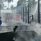 Sebuah rumah semi permanen milik nelayan bernama M Dahlan 42 di Gampong Matang Neuheun Kecamatan Nurussalam Kabupaten Aceh Timur ludes terbakar pada Selasa 29/9/2026 pagi. 