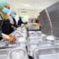 Pemerintah Indonesia buka 480 dapur program Makan Bergizi Gratis MBG mulai Oktober 2026 dengan prioritas wilayah terpencil dan tertinggal termasuk Papua.