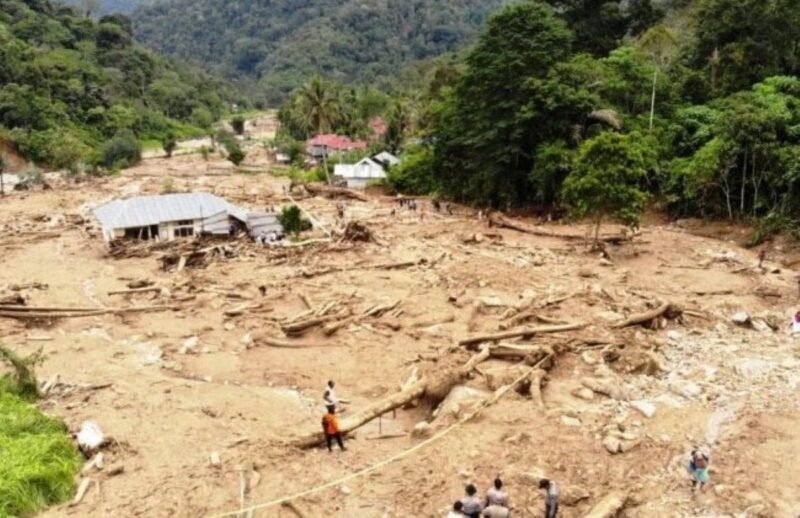 BMKG Malikussaleh imbau warga Aceh Utara waspadai angin kencang dan potensi banjir bandang khususnya wilayah dekat sungai.