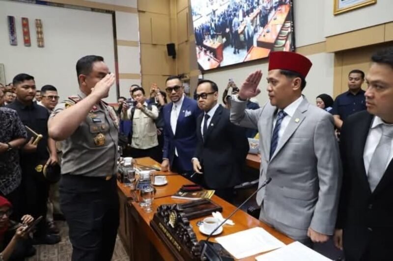Kapolri Jenderal Suyudi Ario Seto rotasi Pati Polri, Kapolda Metro Irjen Dadang Hartanto, Kabareskrim Irjen Asep Safrudin, Irwasum Komjen Asep Edi Suheri.