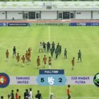 Tamiang United bangkit dari 0-1 penalti Zidan Aprilio menit 27, samakan lewat Adam Gibran menit 33, lalu pesta gol babak kedua 2-1 menit 43, brace Al Farizi 53 dan 58, Zidan perkecil 4-2 menit 66, ditutup sundulan Atha Al Thamis 5-2 di Stadion Madya Sumut Senin 5/10/2026.