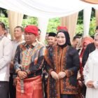 Kapolda Aceh Irjen Pol. Ruddi Setiawan bersilaturahmi dengan masyarakat Aceh Tenggara pada acara Peringatan Maulid Nabi SAW dan Silaturahmi Akbar IKAGARA di Anjong Mon Mata, Banda Aceh, Sabtu (10/10/2026).