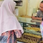 Pencairan bantuan jatah hidup (jadup) bagi penyintas banjir besar di Aceh Utara picu lonjakan beli emas di Toko Emas Murni II Keude Geudong Samudera lebih 50% dalam sepekan.