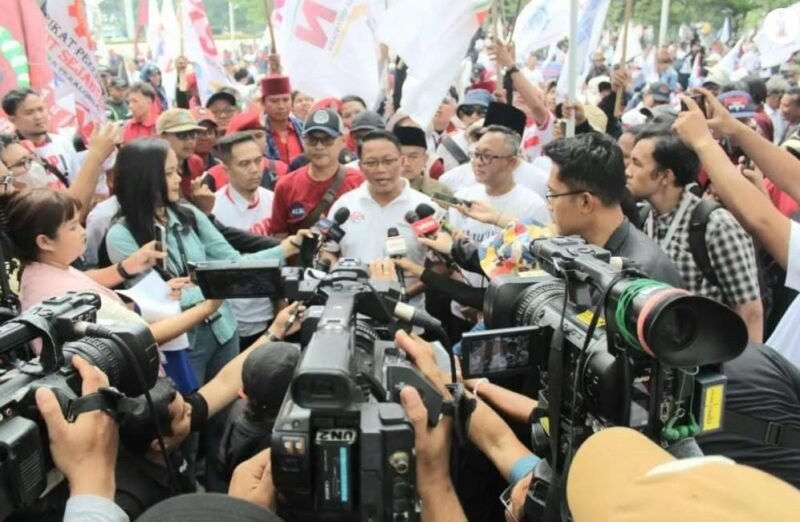 KSPN usul persentase kenaikan upah minimum 2027 tidak disamakan nasional untuk tekan kesenjangan antar daerah. Presiden KSPN Ristadi sebut telah siapkan simulasi kenaikan berbasis kategori wilayah, Selasa (13/10/2026).