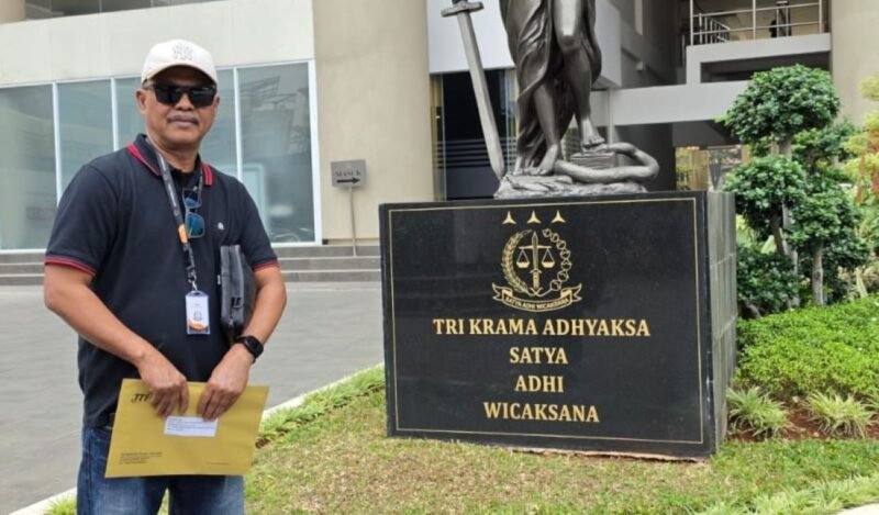 TTI laporkan ke Jamwas, Rabu (14/10/2026), dugaan red flag 2 paket Interactive Board Meeting & Plaud Pad Kejagung dimenangkan PT Surya Muara Emas total Rp291,22 M.