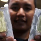 Harga emas Antam di Logam Mulia Jakarta, Kamis 15 Okt 2026 pukul 09.30 WIB turun Rp13.000