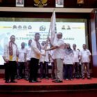 Pengurus Forum Pimred Multimedia Indonesia Aceh resmi dilantik Ketua Umum Bernadus Wilson Lumi Rabu malam empat belas Oktober di Anjong Mon Mata Banda Aceh.