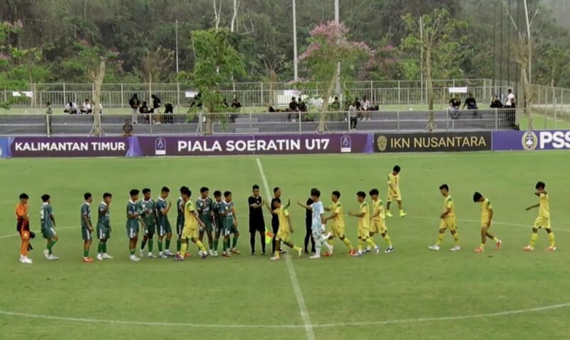 Laga perdana Grup A delapan besar nasional Piala Soeratin U17 2026 di Stadion PSSI Training Center IKN Kaltim Jumat 16/10/2026, Persada Abdya tahan Persebaya 3-3.