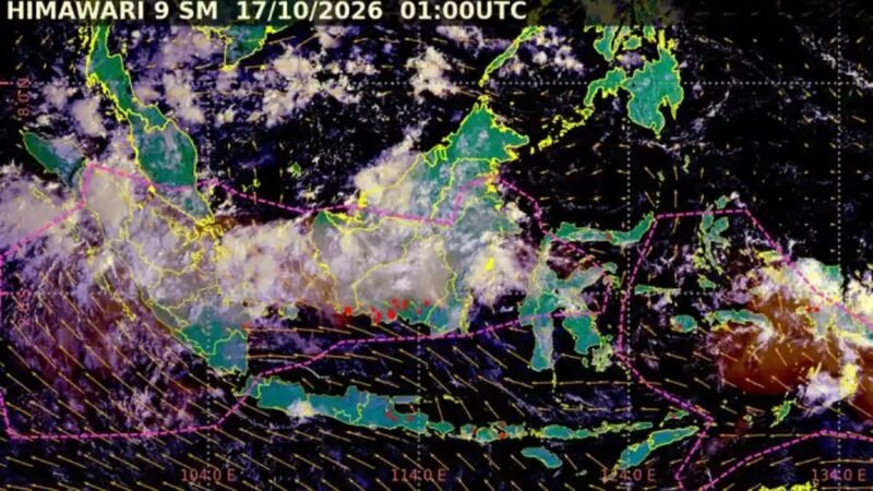 Sebaran asap karhutla Kalimantan dan Sumatera Selatan meluas ke 27 provinsi per Sabtu 17/10/2026 pukul 08.00 WIB data Himawari 9 SM BMKG paparan membentang Sumatera Kalimantan Sulawesi Maluku hingga Papua.