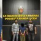 Tersangka berinisial VRS (45), seorang asisten rumah tangga (ART), diamankan oleh personel Unit V Jatanras Satreskrim Polresta Banda Aceh atas dugaan pencurian gelang emas seberat 12 mayam milik majikannya.