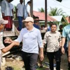 Fadhlullah, saat menghadiri kegiatan Maulid Nabi Muhammad SAW yang berlangsung di Meunasah Kemuneng, Desa Kayee Jatoe, Kecamatan Glumpang Tiga, Kabupaten Pidie, pada Minggu (25/10/2026). Foto: NA