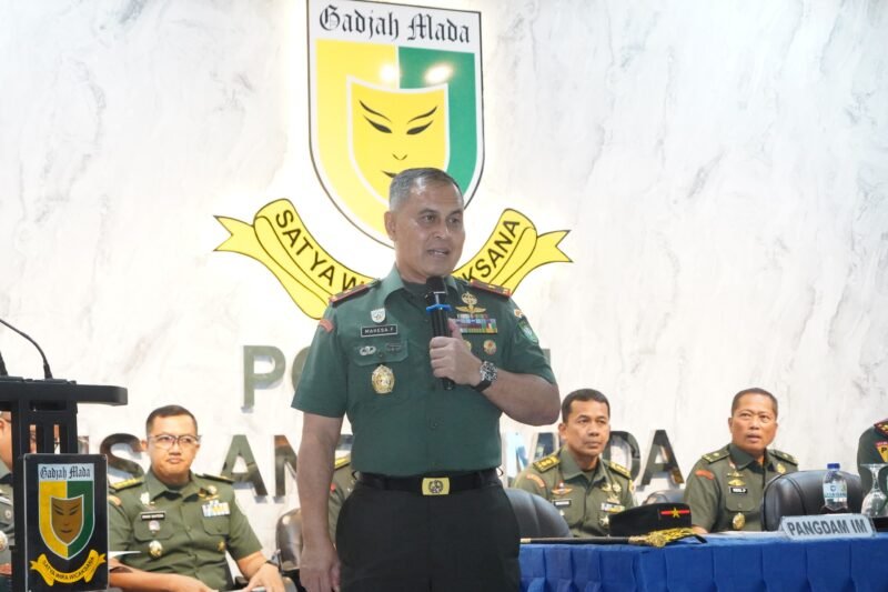 Pangdam IM Brigadir Jenderal TNI Mahesa Fitriadi, mengunjungi Mapomdam IM, Selasa (27/10/2026). Foto: NA