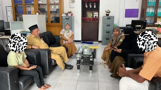 Dinas Sosial (Dinsos) Kota Banda Aceh merujuk anak berusia 10 tahun berinisial FH ke Panti Asuhan Aneuk Nanggroe guna memastikan perlindungan, pemenuhan kebutuhan dasar, serta keberlanjutan pendidikannya dengan mengedepankan kepentingan terbaik bagi anak, Selasa 06/10/2026.