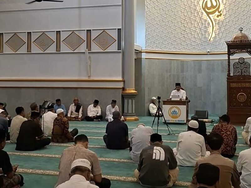 Pemko Banda Aceh melalui DSI gelar Kajian Dakwah Jumatan ASN di Masjid Al-Makmur (Masjid Oman) Lampriet, Kamis malam 22/10/2026.
