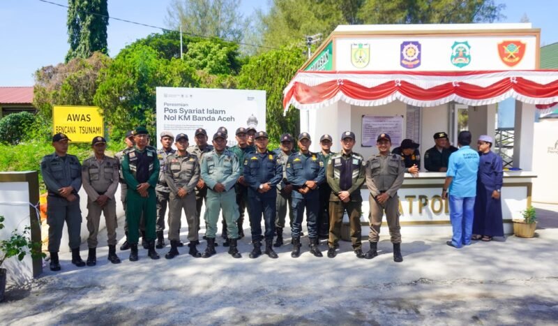 Wali Kota Banda Aceh, Illiza Sa’aduddin Djamal, meresmikan dua Pos Pengawasan Syariat Islam di kawasan wisata Titik Nol Km (Gampong Pande) dan kawasan Ulee Lheue pada Sabtu (03/10/2026).